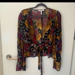 Bcbgeneration Wrap Top Size Small
